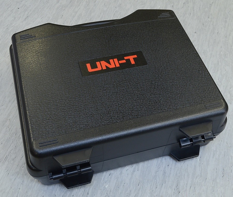 UT513 - Timer einstellen, 5000V anwenden, messen, in den PC übertragen...