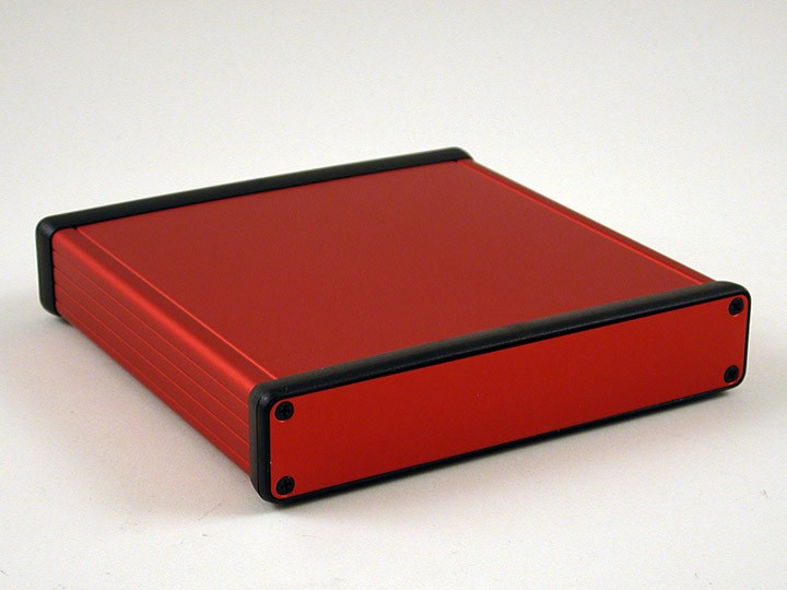 Hliníkové krabičky HAMMOND 1455 teraz aj v atraktívnej červenej verzii